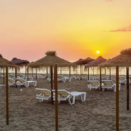 Apartment Playamar, Torremolinos, Beautiful By The Sea *